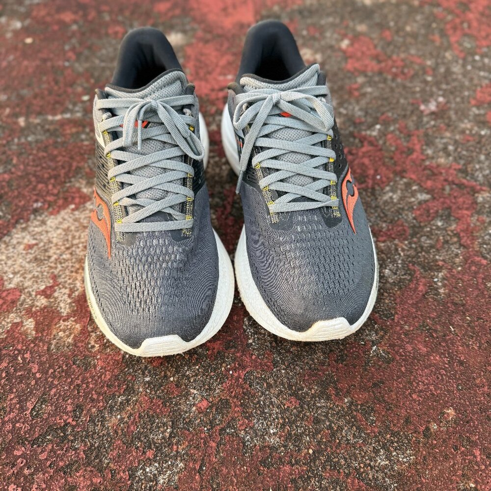 Saucony Ride 17 Men 9W size 9 wide